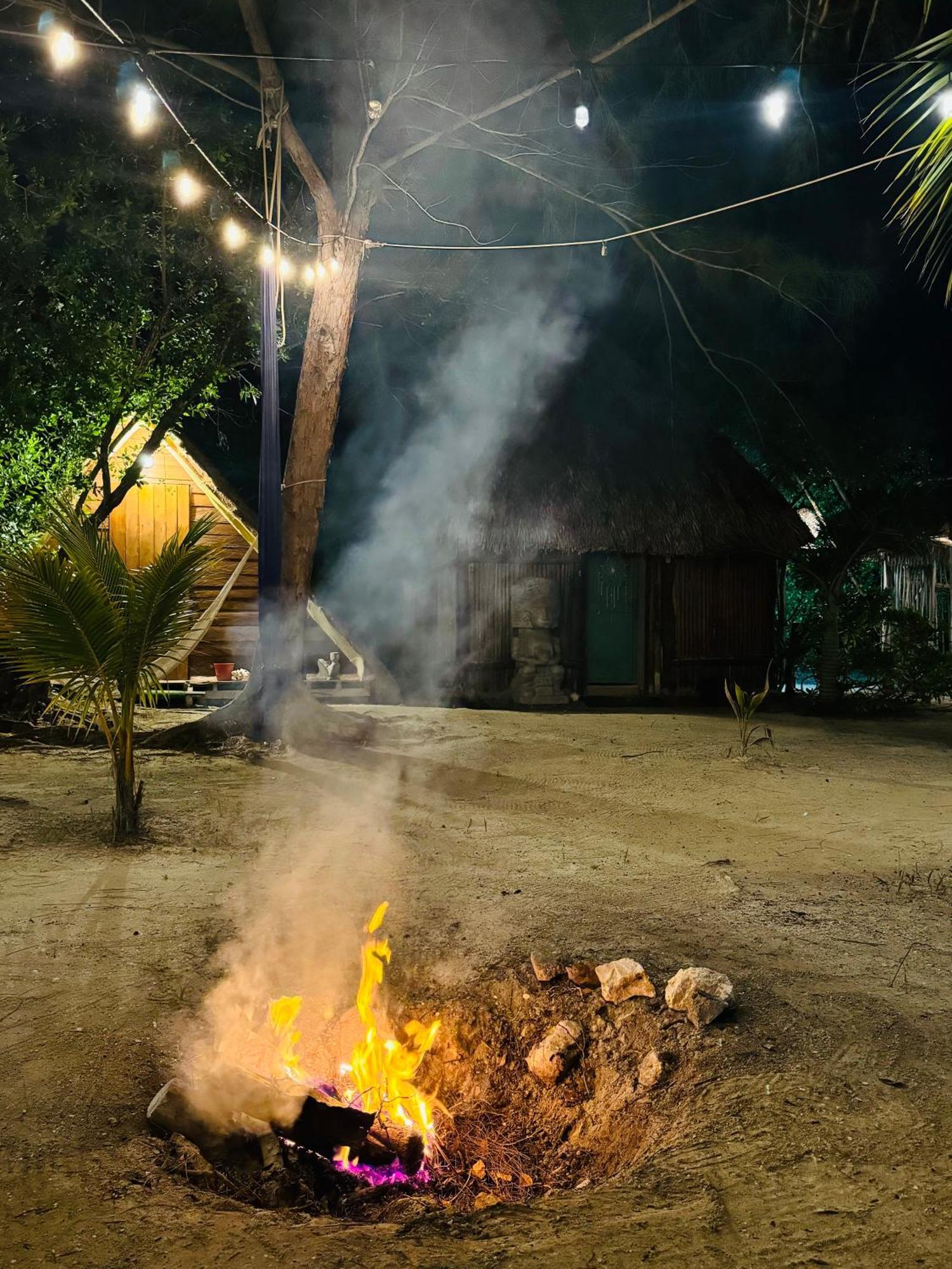 La Aldea Holbox Cabanas Y Camping Eksteriør bilde
